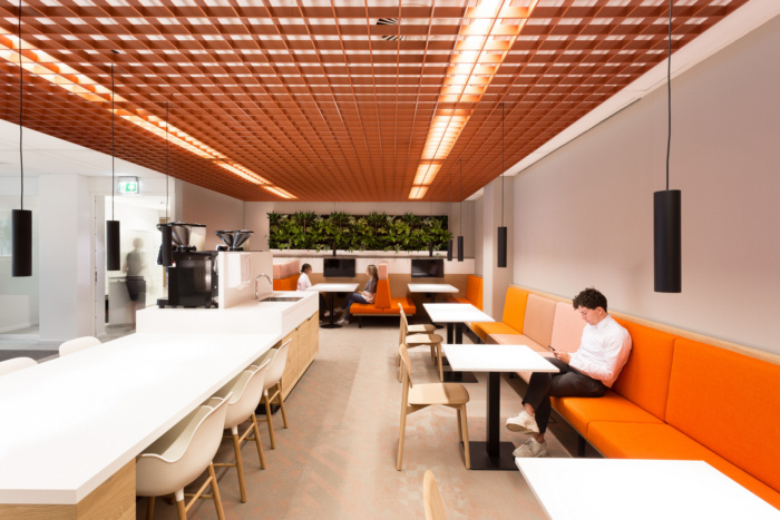 Nationale-Nederlanden Group Offices – The Hague, INDesign Marketing Services