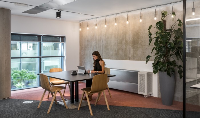Oktra Clerkenwell Offices – London, INDesign Marketing Services