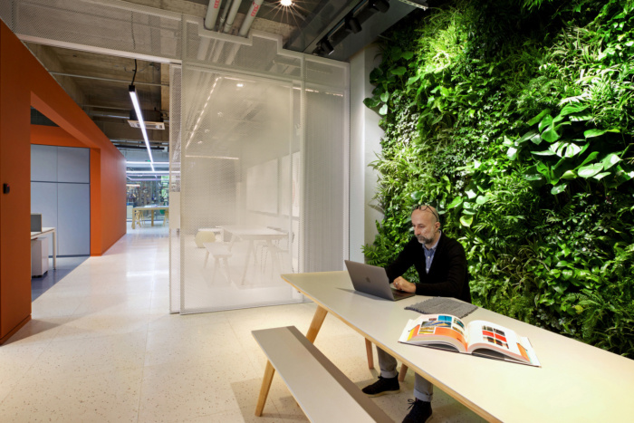 Santoni Offices – Shanghai, INDesign Marketing Services