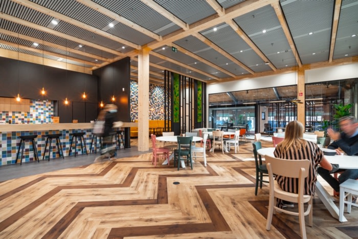 B/S/H/ Offices – Brussels, INDesign Marketing Services