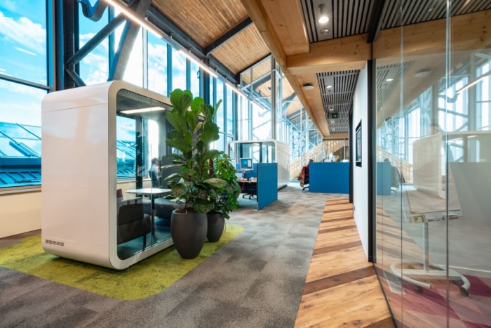 B/S/H/ Offices – Brussels, INDesign Marketing Services