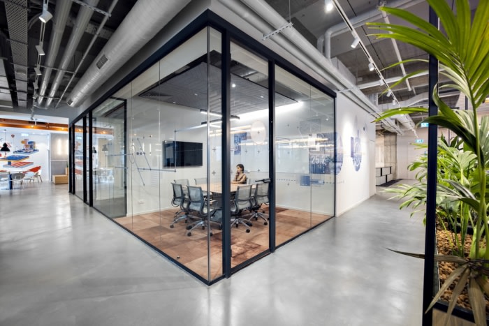 Locusview Offices – Herzliya, INDesign Marketing Services