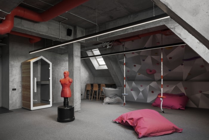 More.tv Offices – Moscow, INDesign Marketing Services