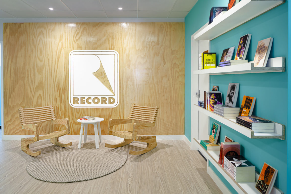 A Tour of Grupo Editorial Record’s Rio de Janeiro Office, INDesign Marketing Services
