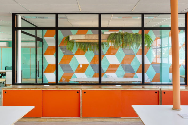 A Tour of Grupo Editorial Record’s Rio de Janeiro Office, INDesign Marketing Services