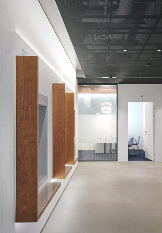 Zuger Kantonalbank Offices – Cham, INDesign Marketing Services
