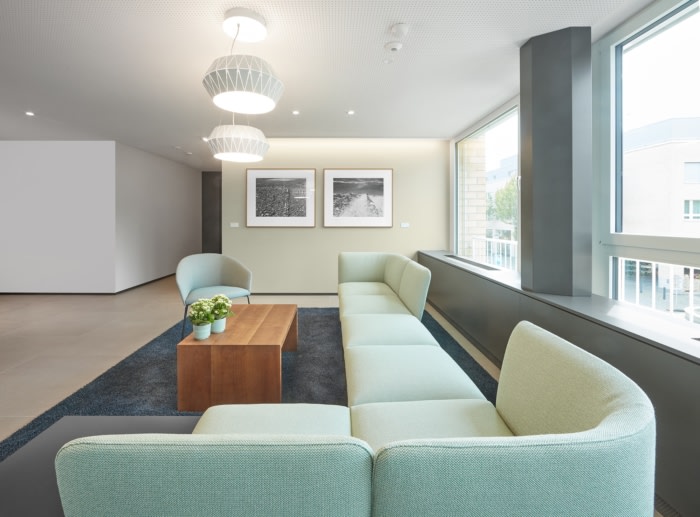 Zuger Kantonalbank Offices – Cham, INDesign Marketing Services