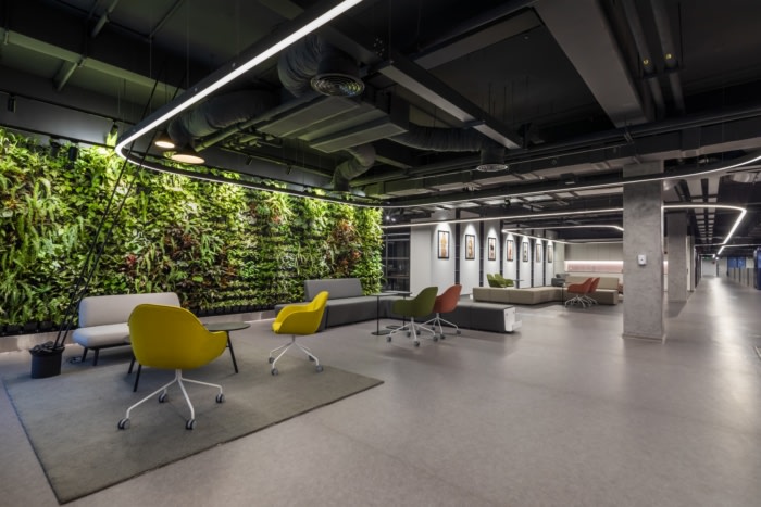 Crystal Martin Offices – Quang Châu, INDesign Marketing Services