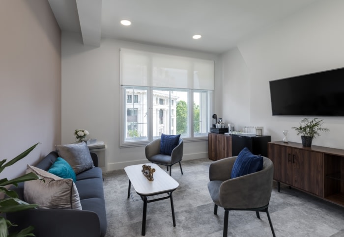 Schlesinger Group Offices – London, INDesign Marketing Services