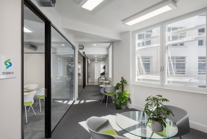 Schlesinger Group Offices – London, INDesign Marketing Services