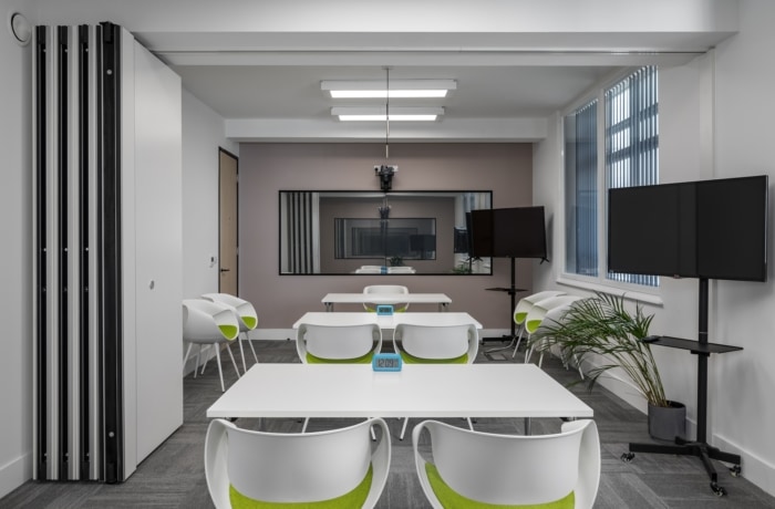 Schlesinger Group Offices – London, INDesign Marketing Services