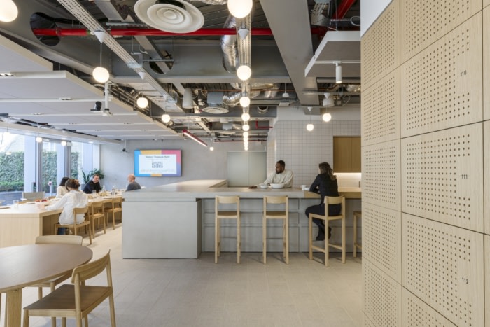Tate & Lyle Offices – London, INDesign Marketing Services