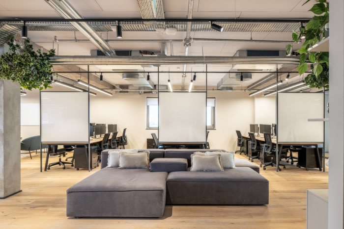 Day Two Offices – Ramat Gan, INDesign Marketing Services