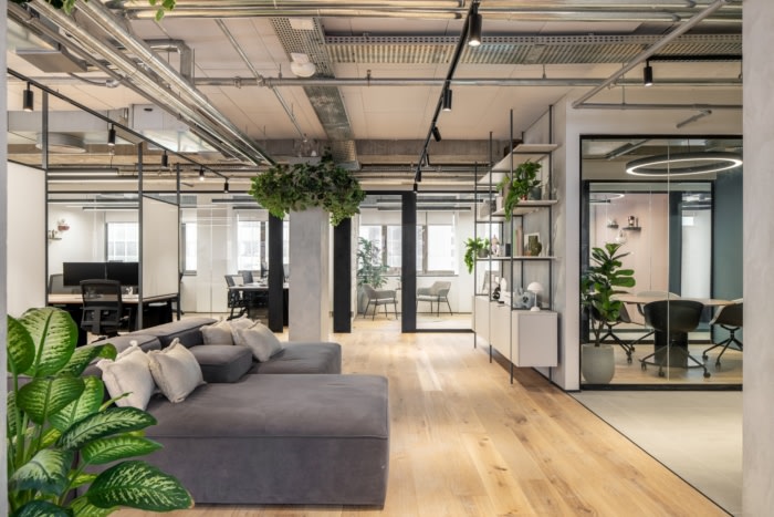 Day Two Offices – Ramat Gan, INDesign Marketing Services