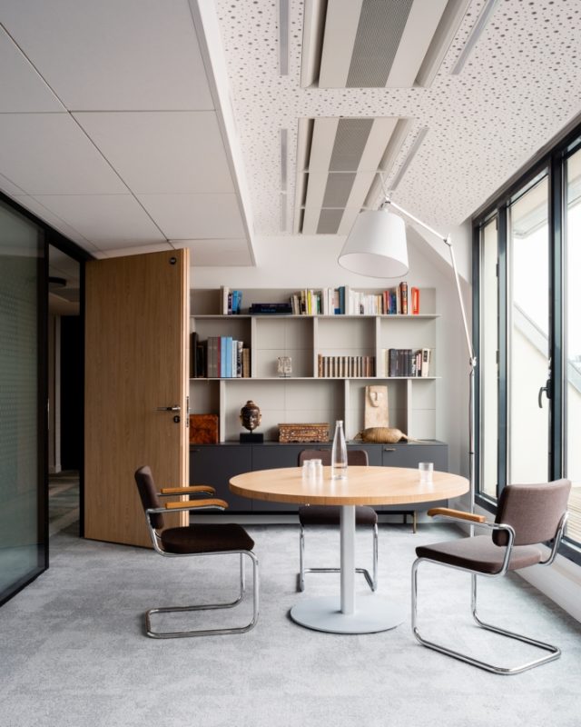 August Debouzy Offices – Paris, INDesign Marketing Services